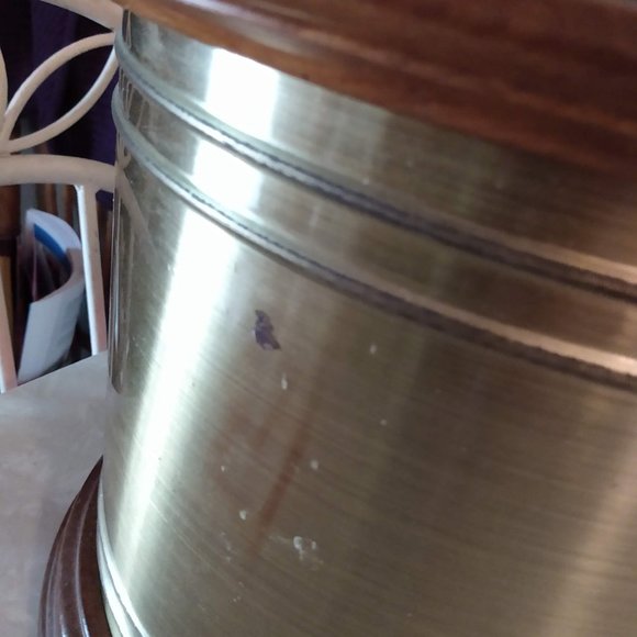 Vintage Mid Century Wood & Brass Tea Tin Canister Cylinder Lamp - Picture 7 of 13